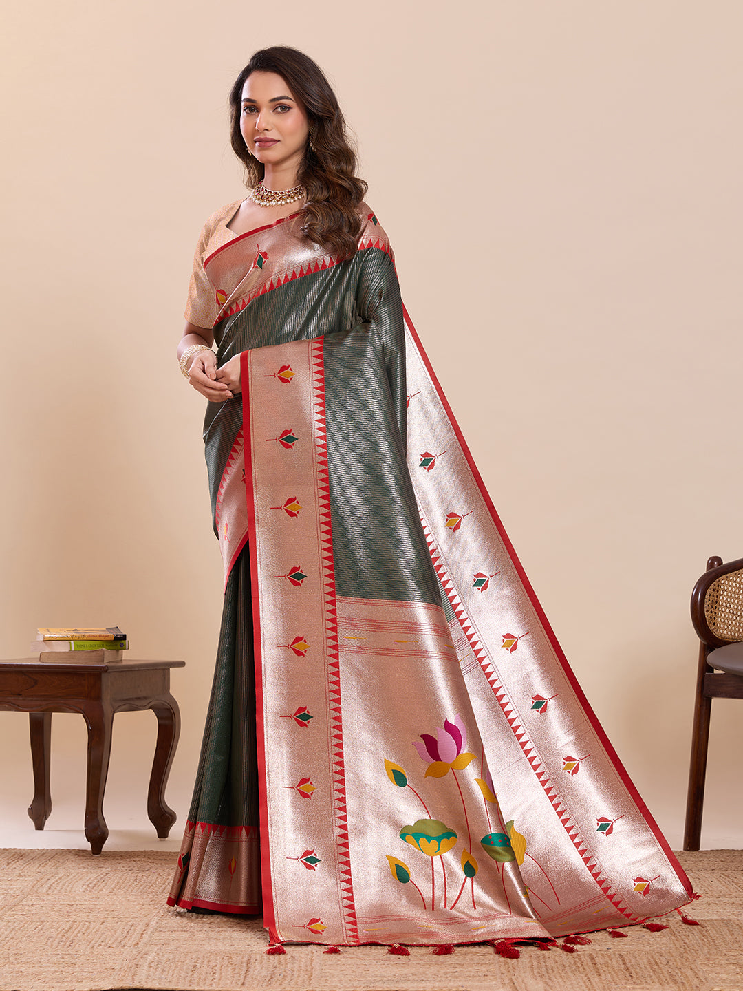 LOTUS PAITHANI ST-GREEN
