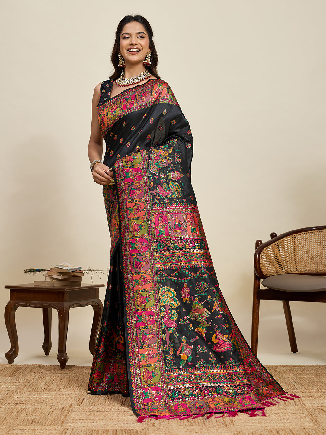 PALLAVI PASHMIA ST-BLACK