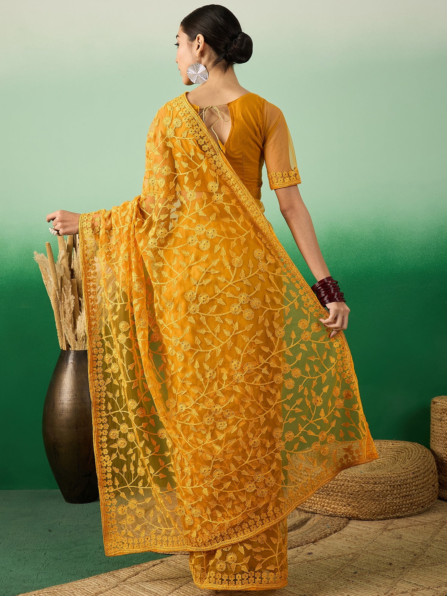 Saree
