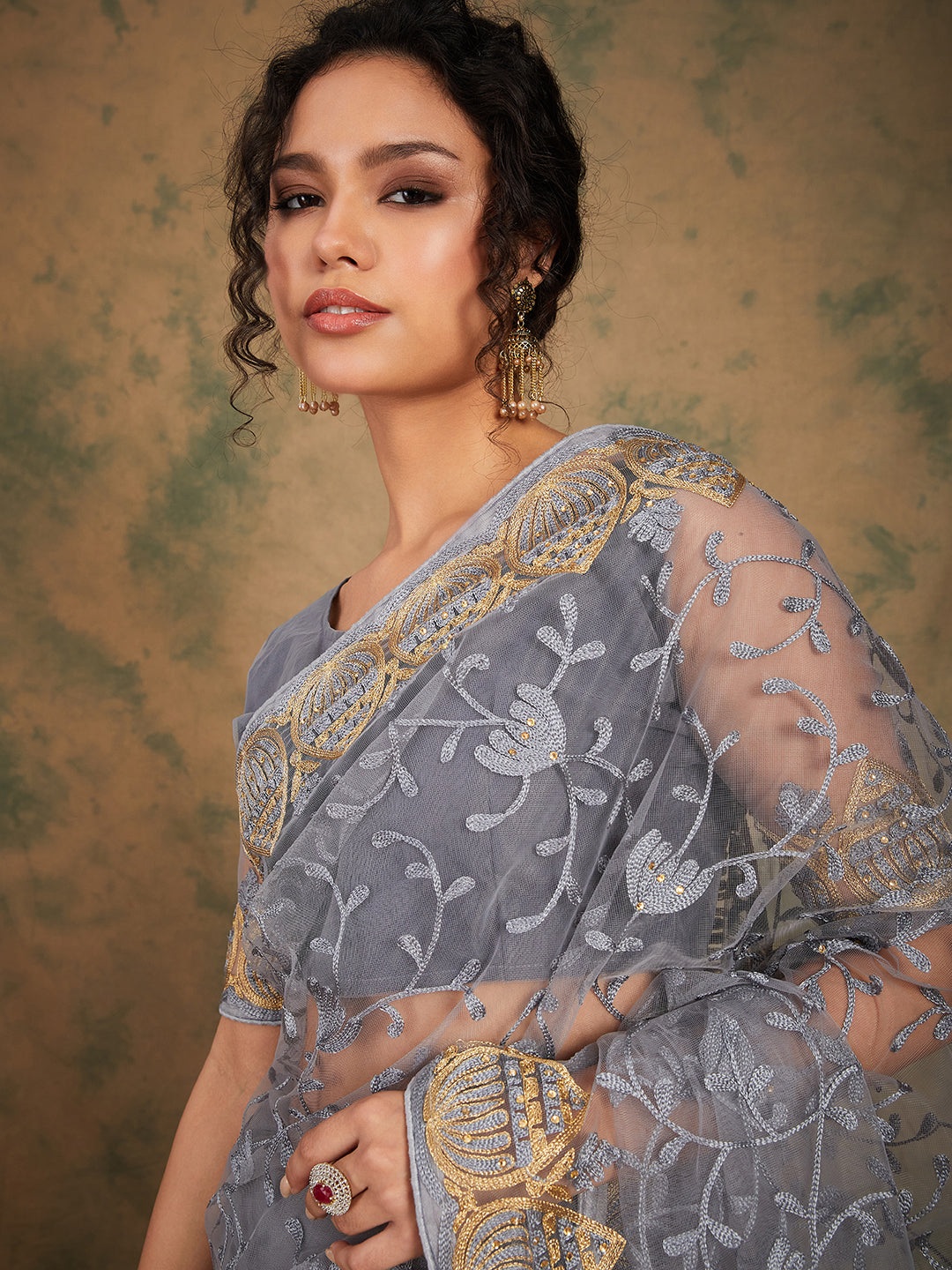 Saree