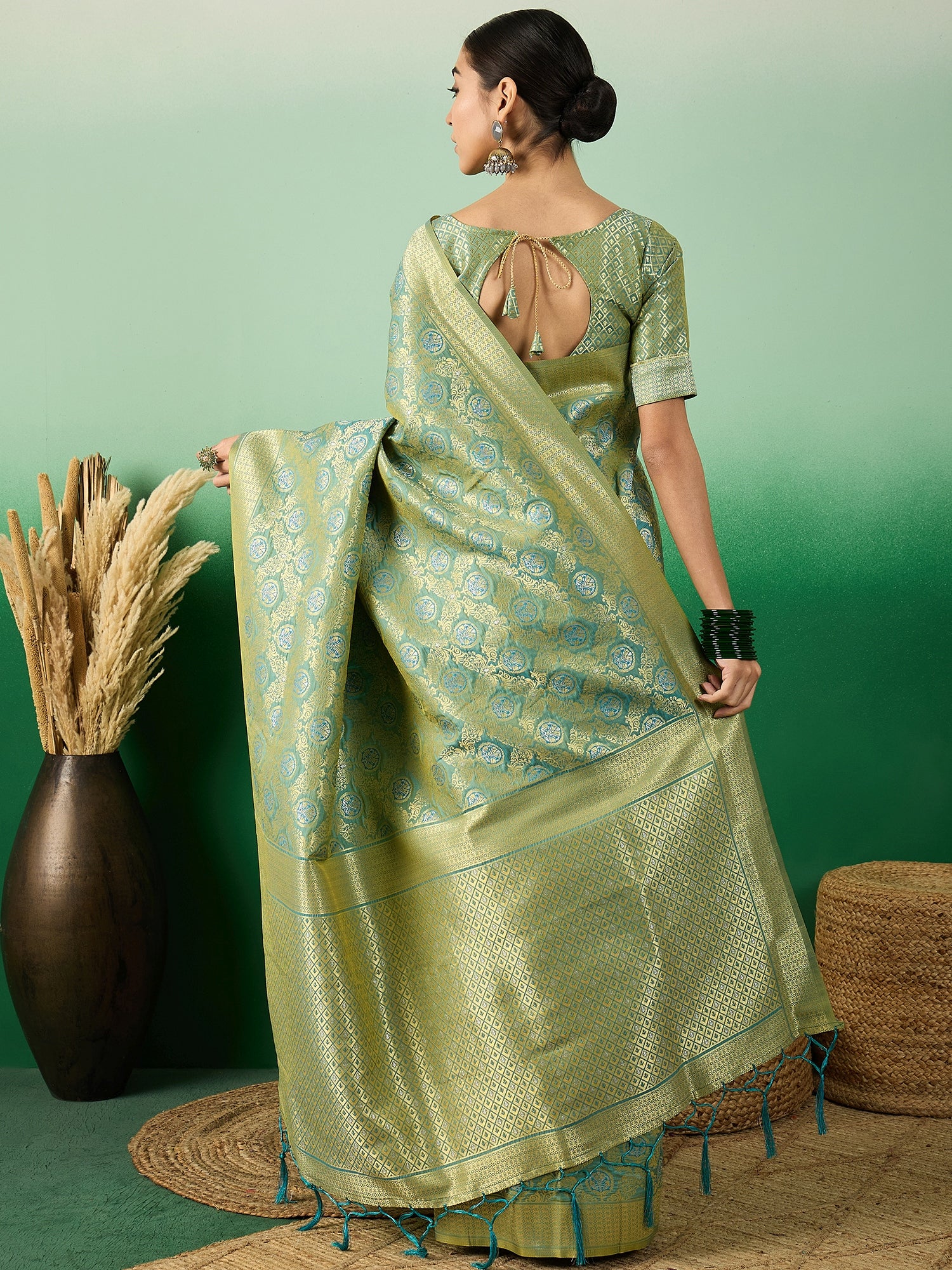 Saree