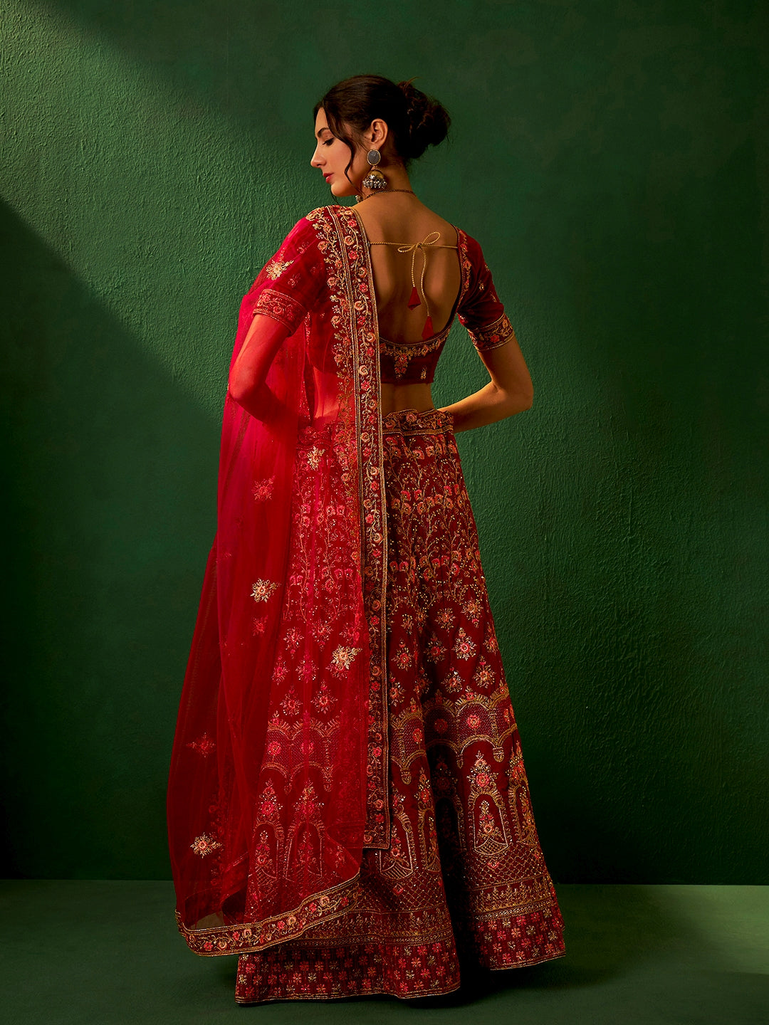 Sahi Surkh Lehenga
