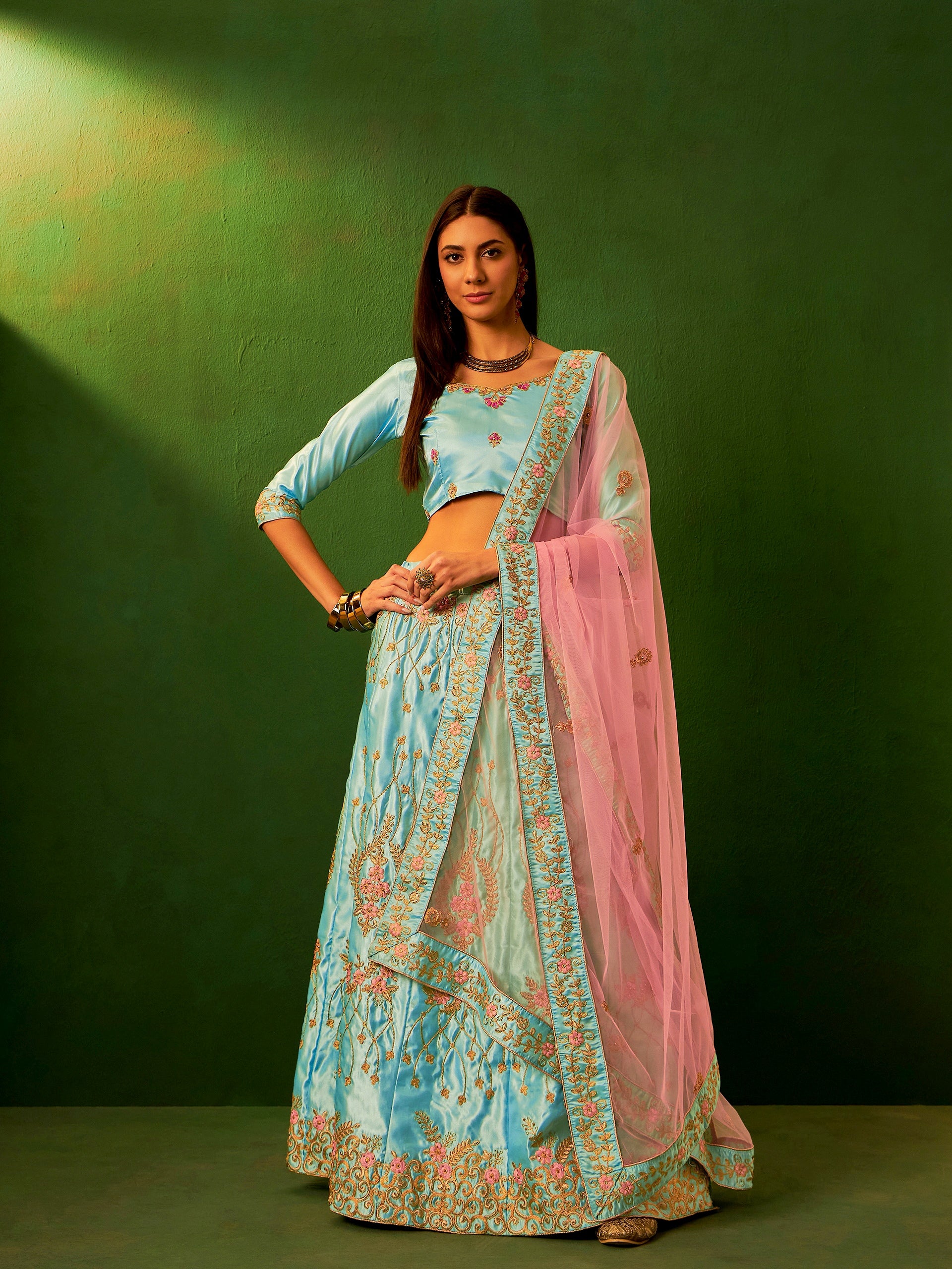 Gulabi Neelam Lehenga