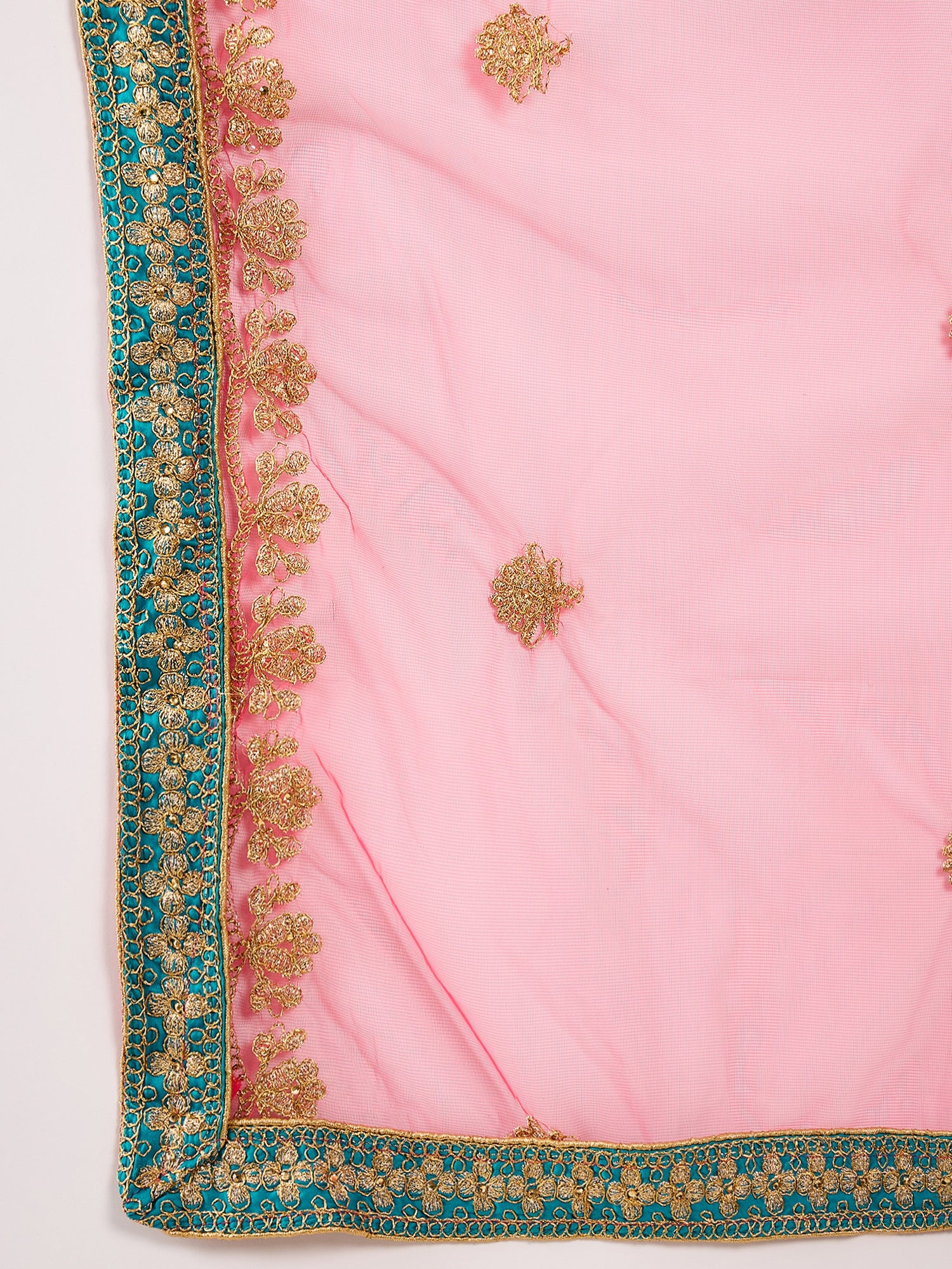 Neel-Ruhani Lehenga