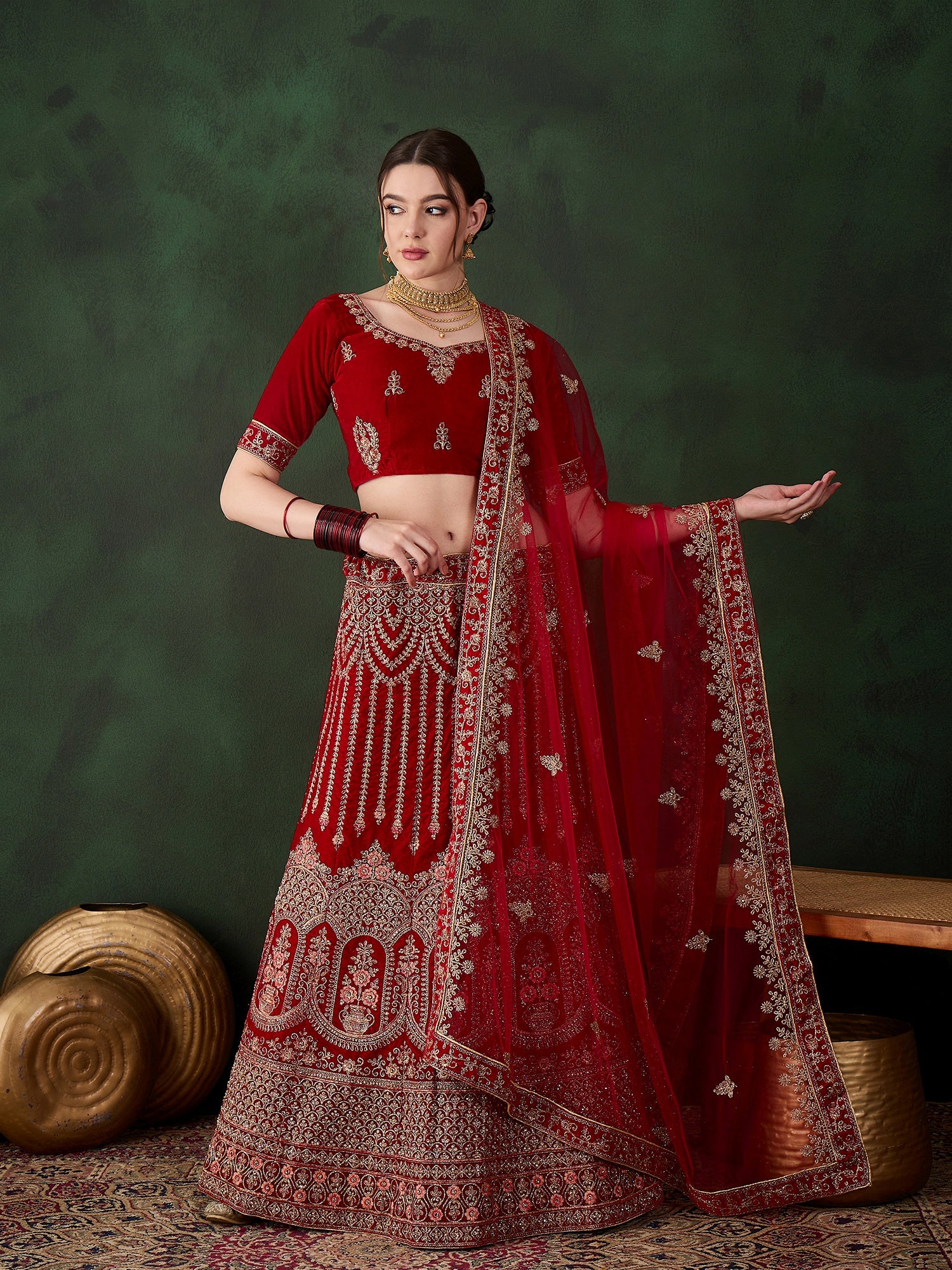 Raktika royale Lehenga