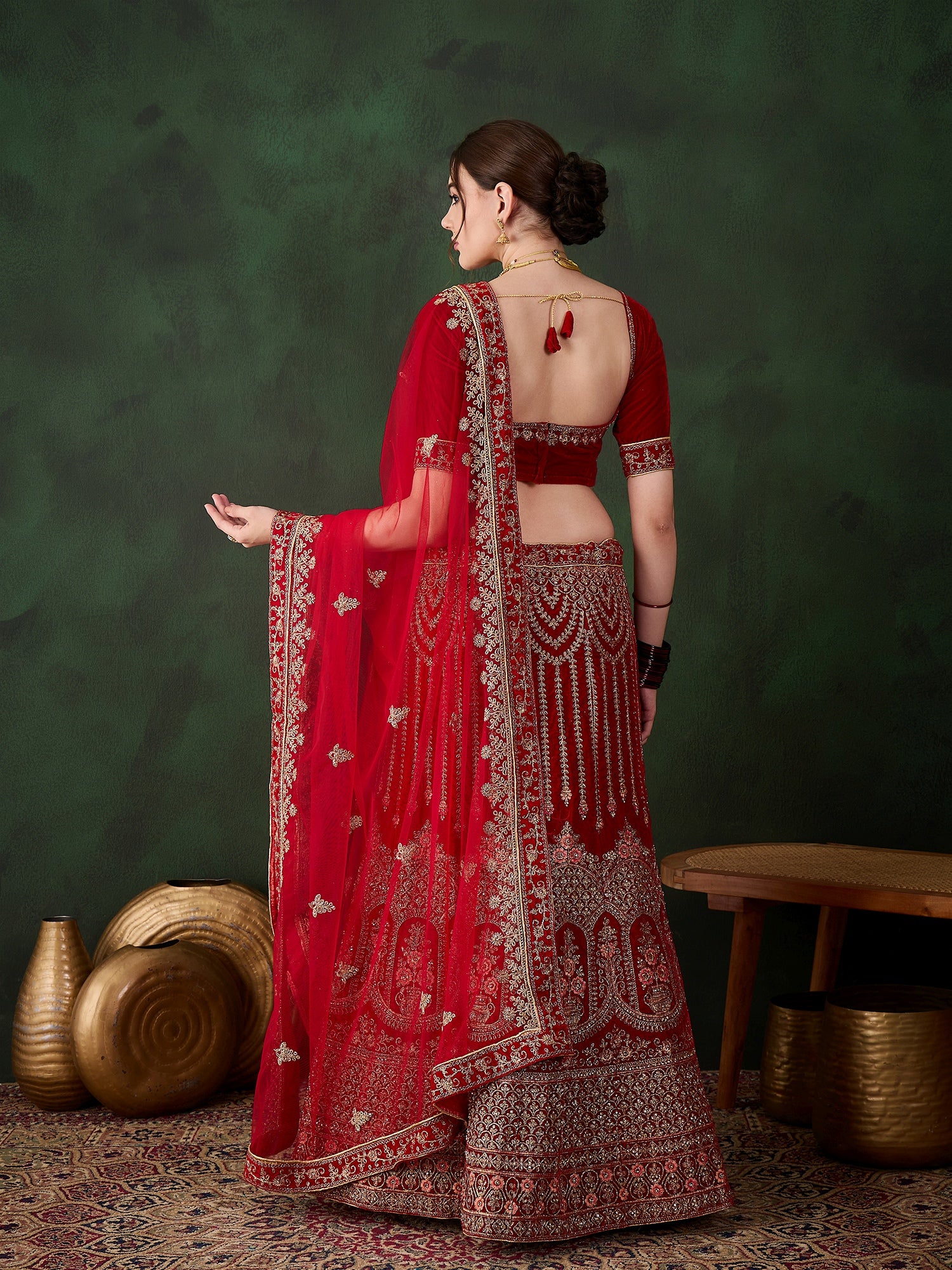 Raktika royale Lehenga