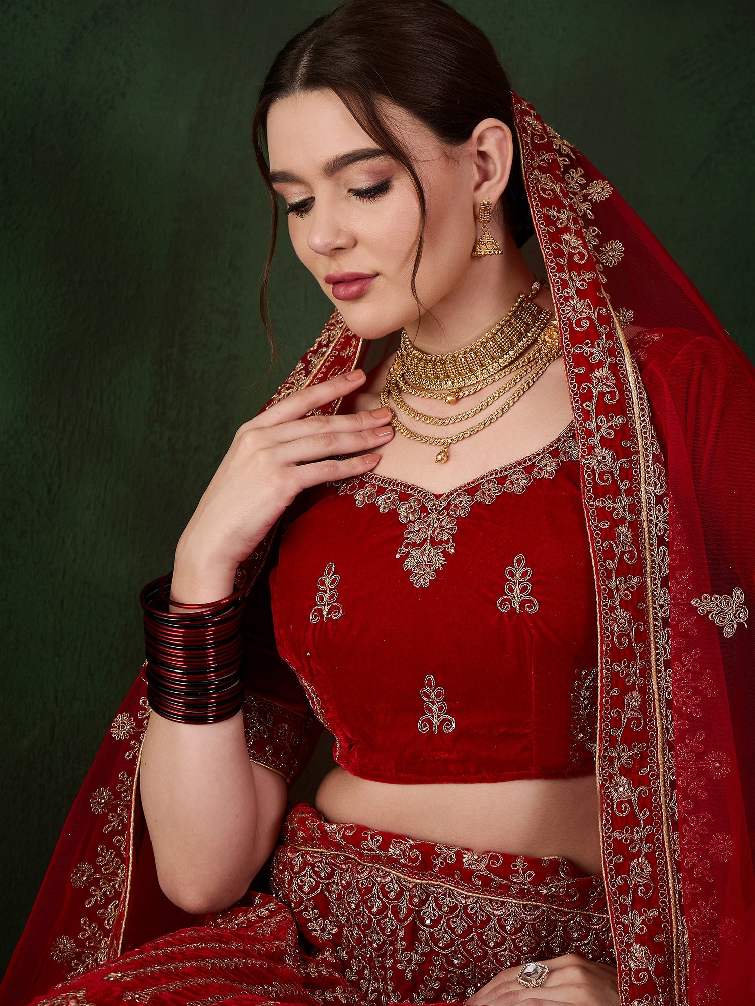 Raktika royale Lehenga