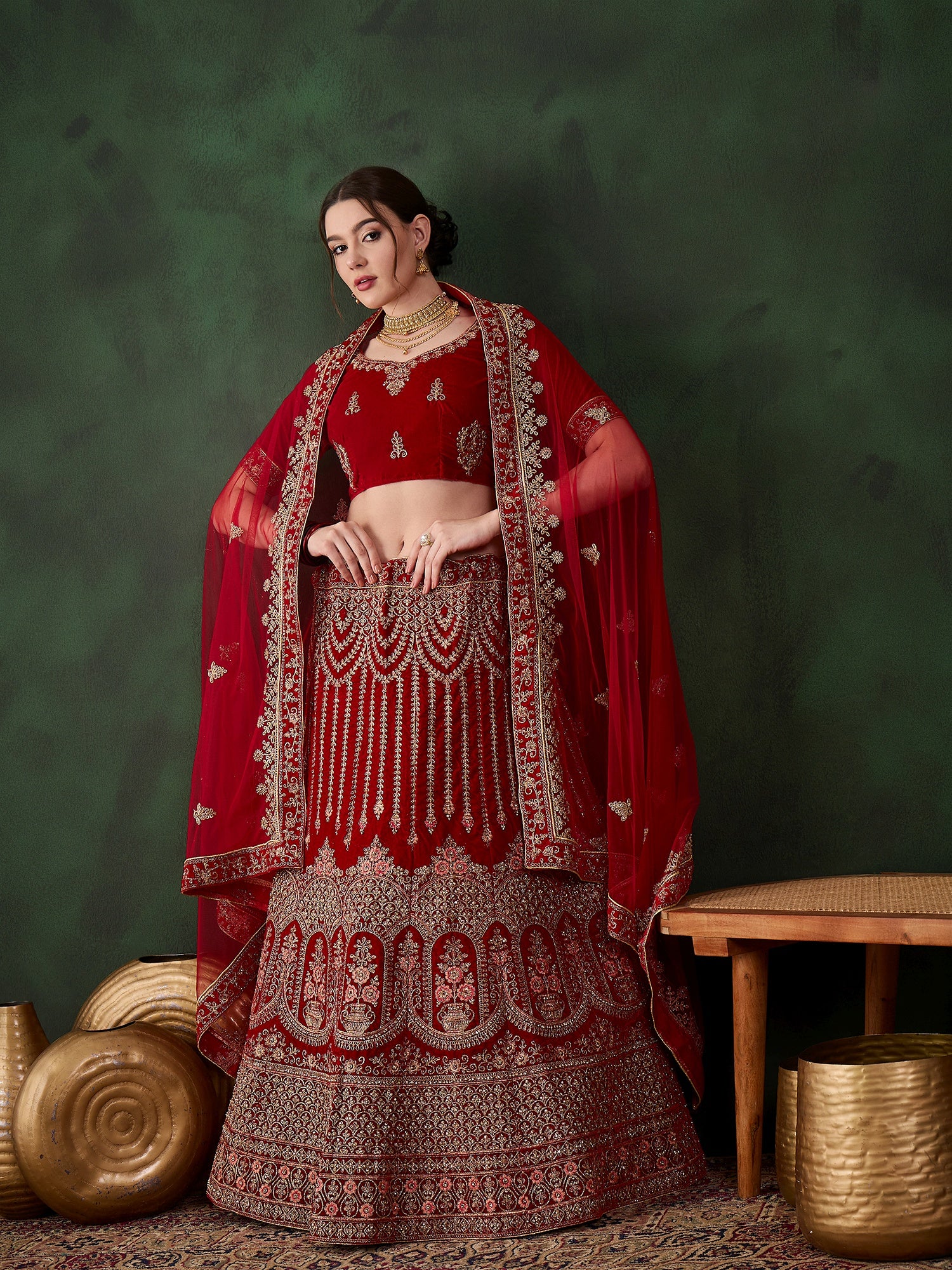 Raktika royale Lehenga