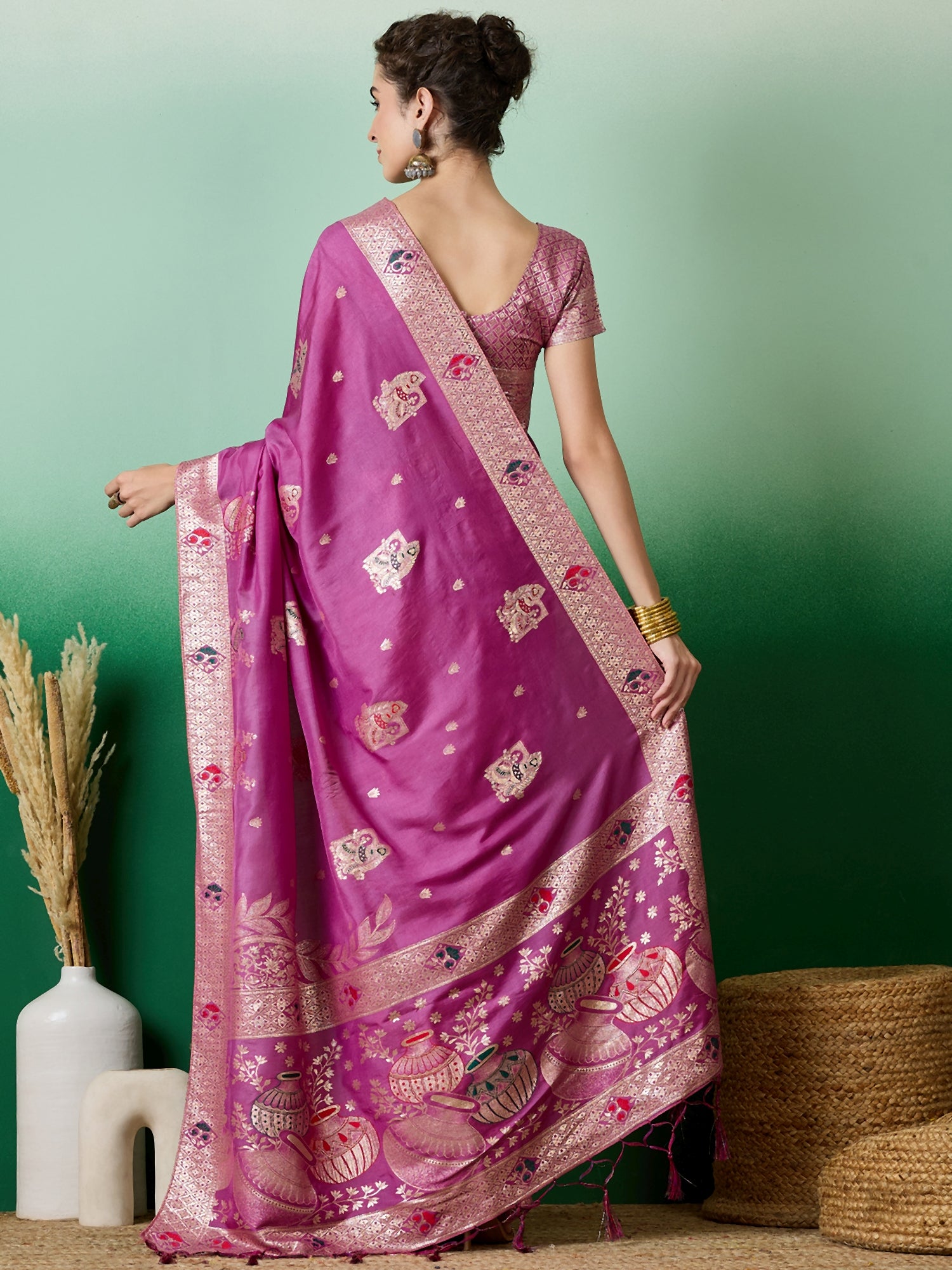 Saree