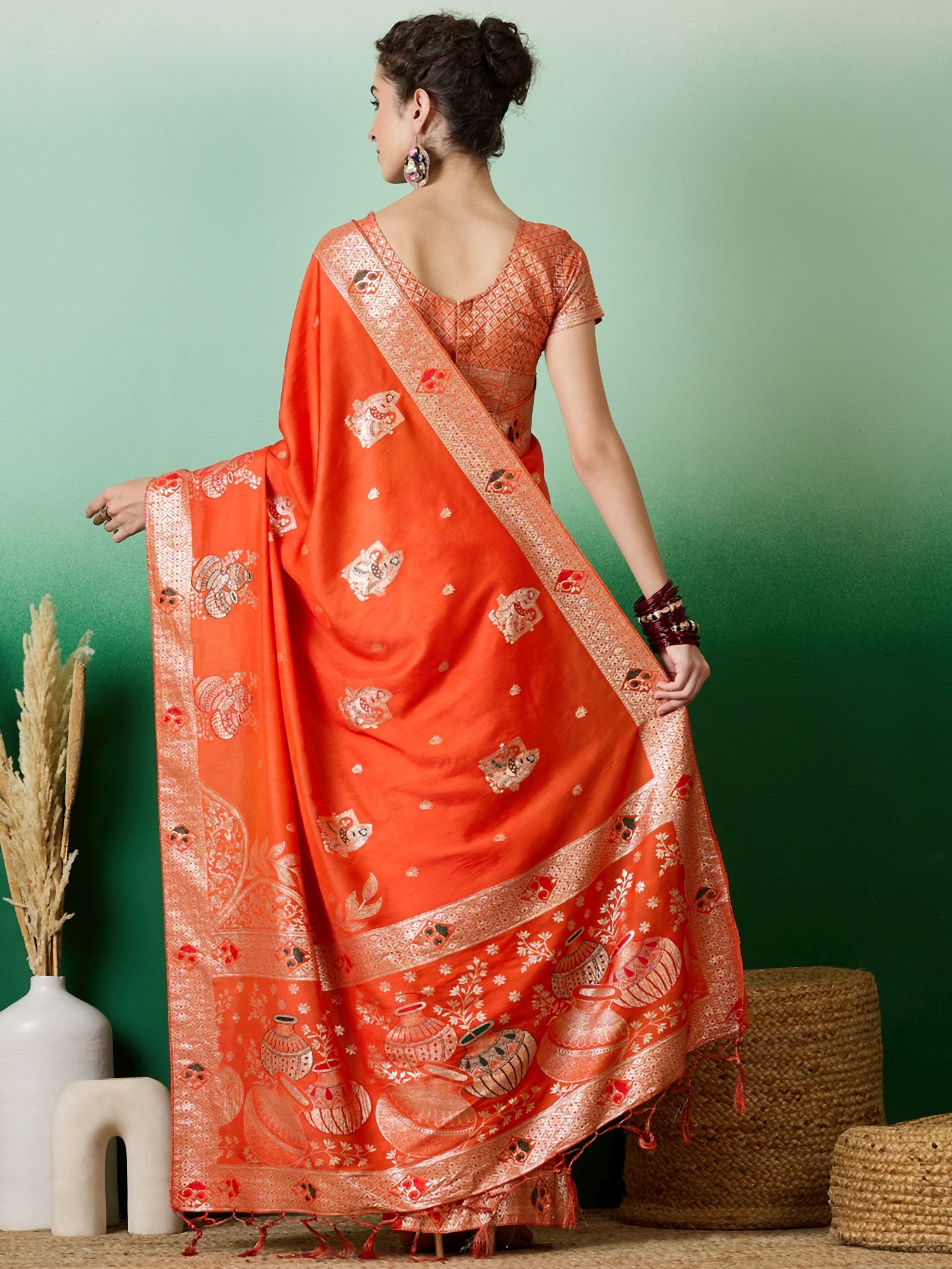 Saree
