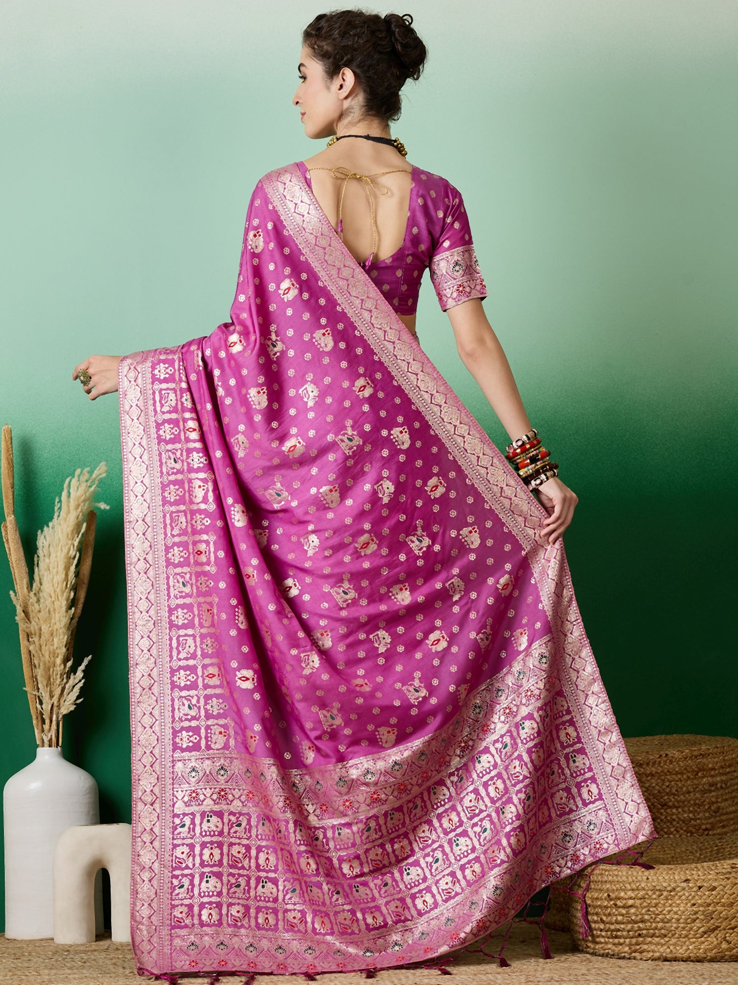 Saree