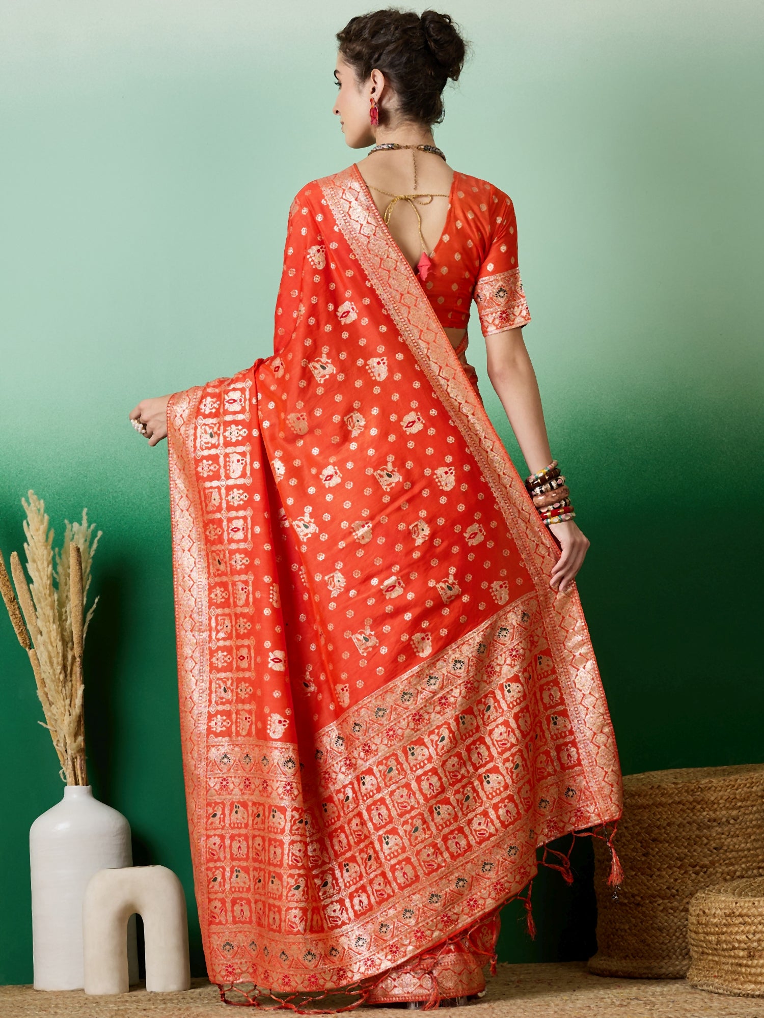 Saree