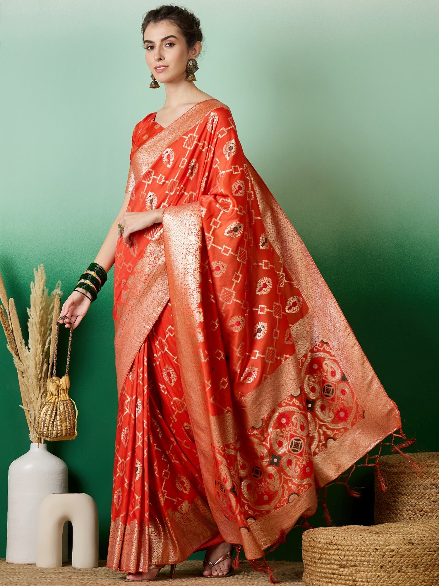 Saree