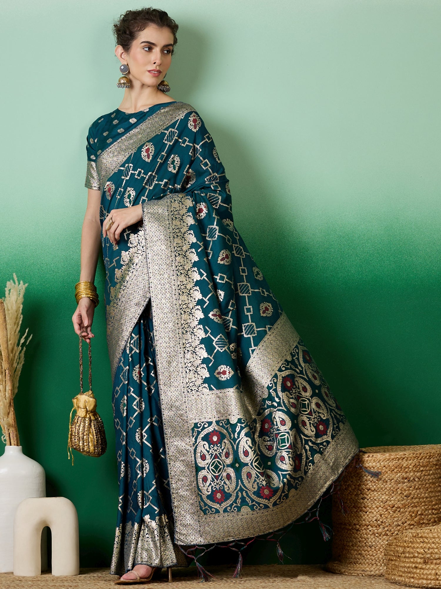 Saree