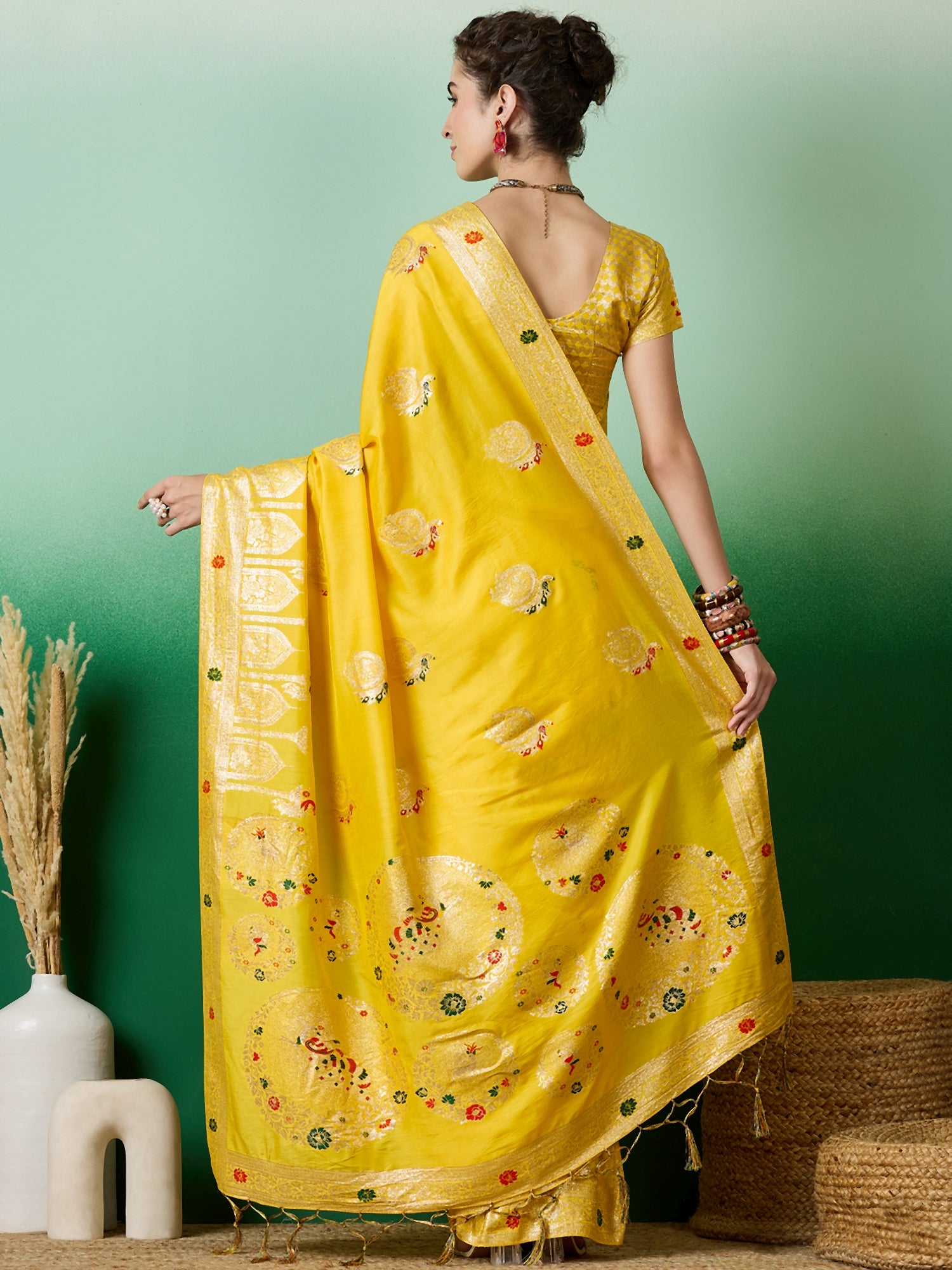 Saree