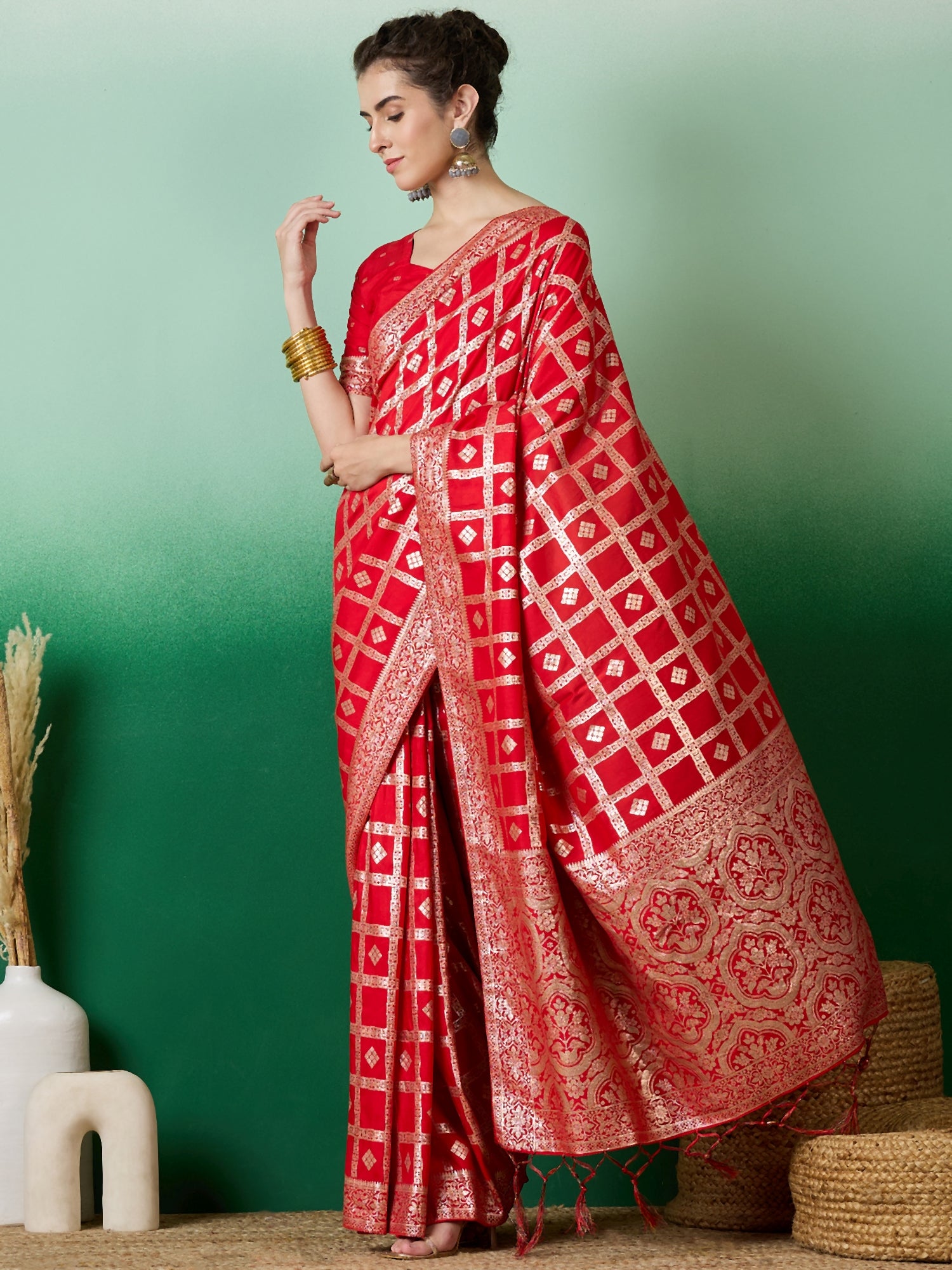 Saree