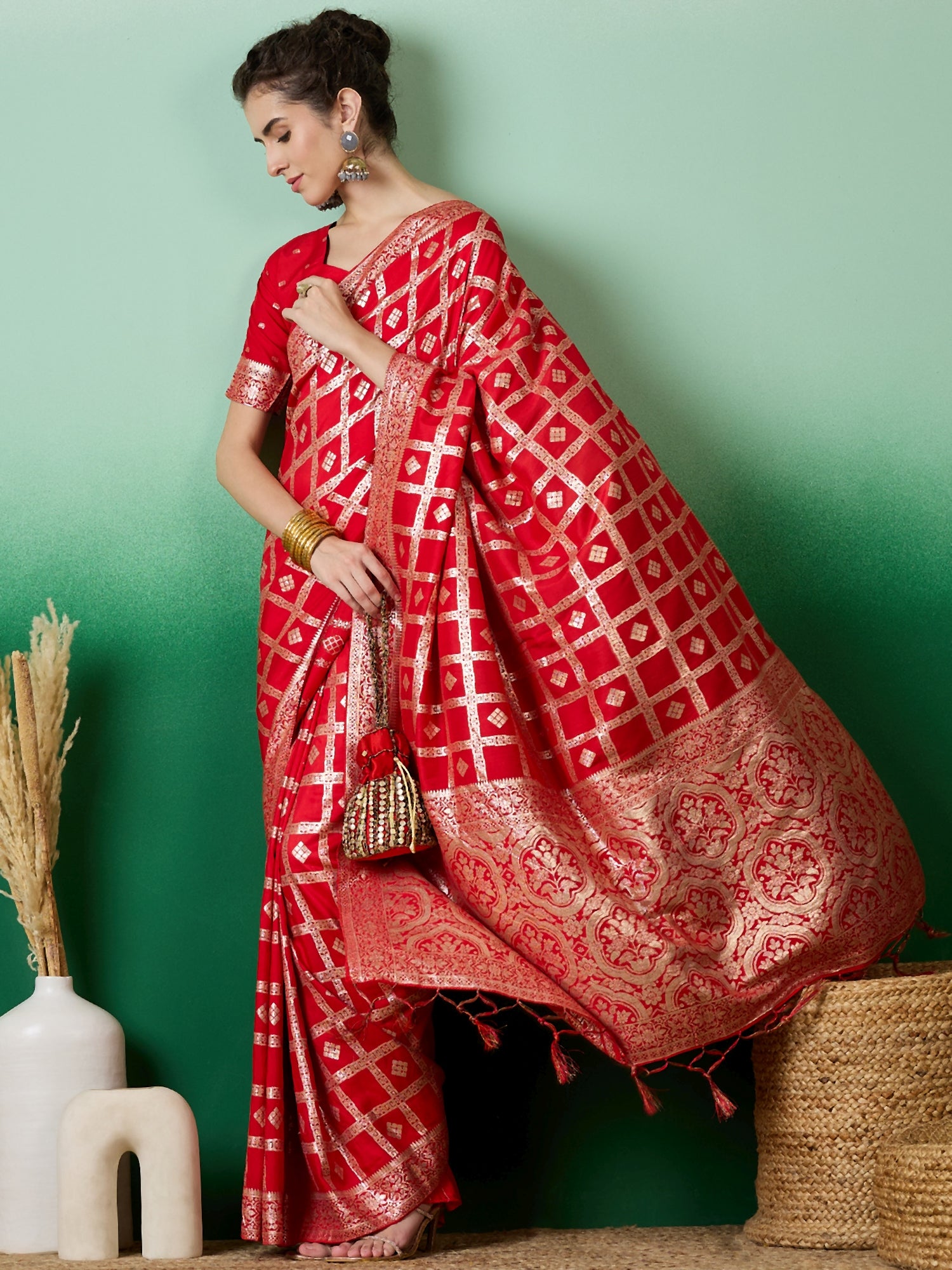 Saree