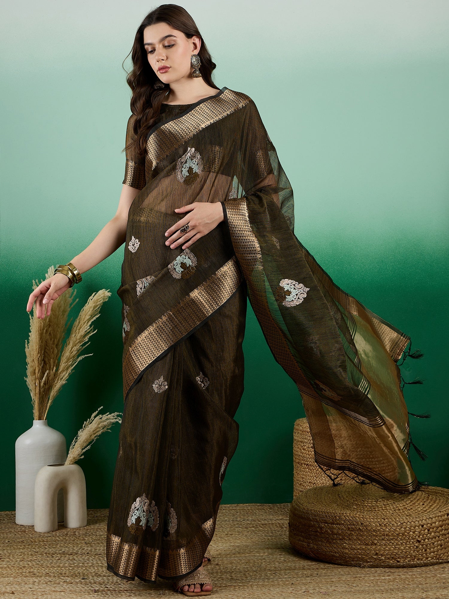 Saree