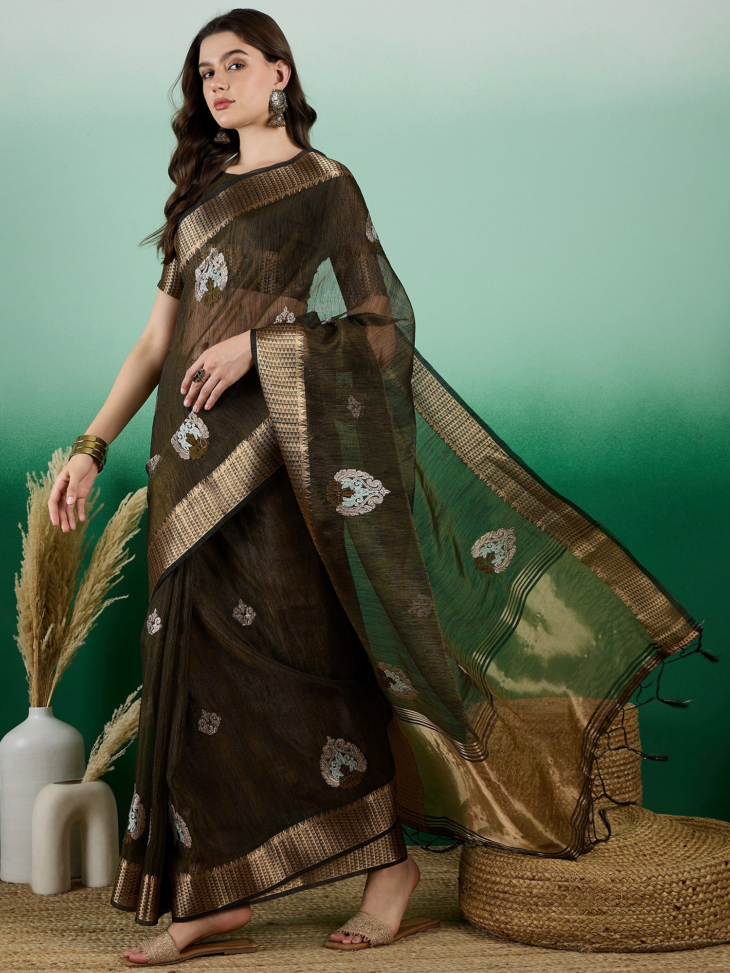 Saree