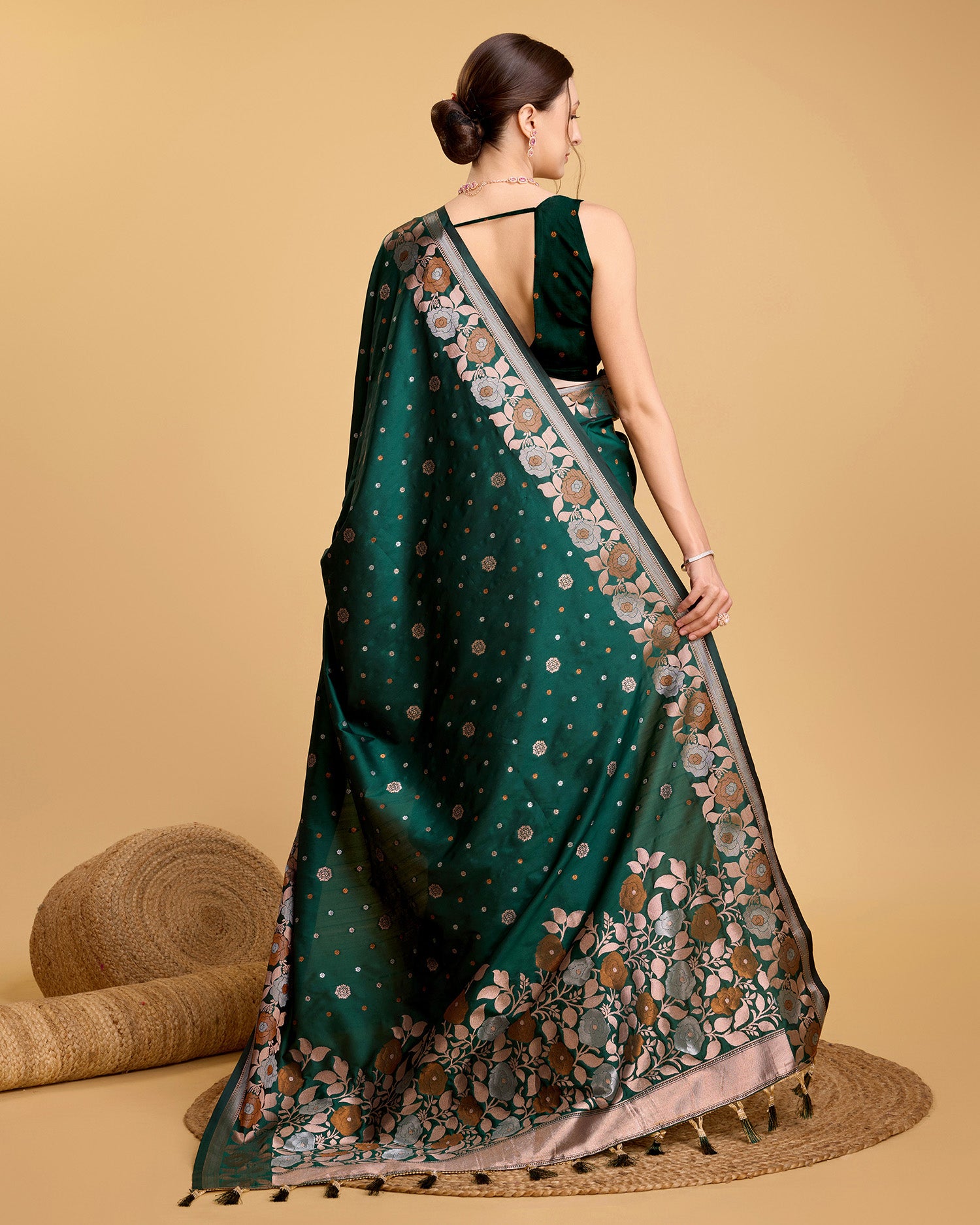 RADHIKA 01 40002