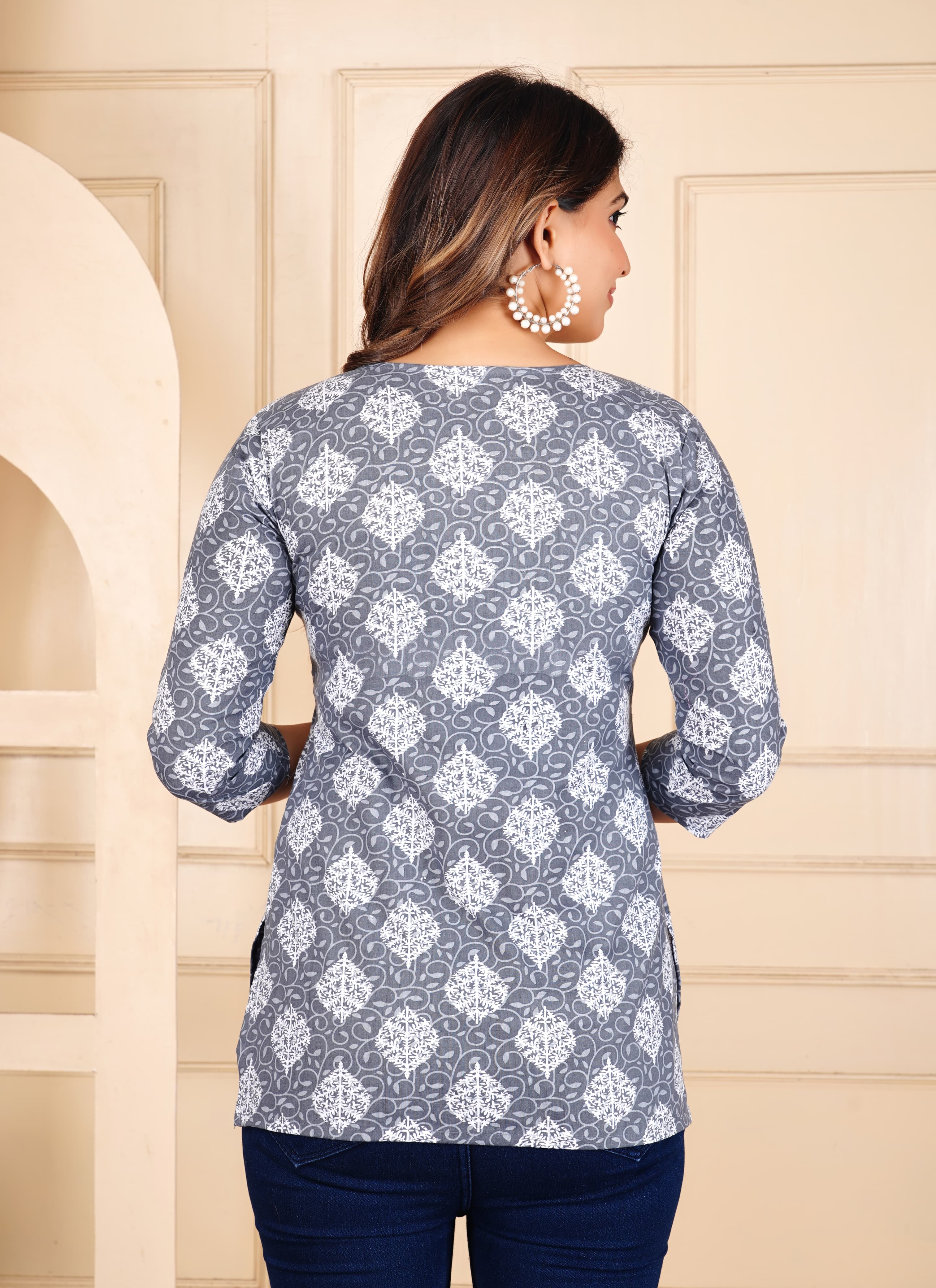 Short Kurti