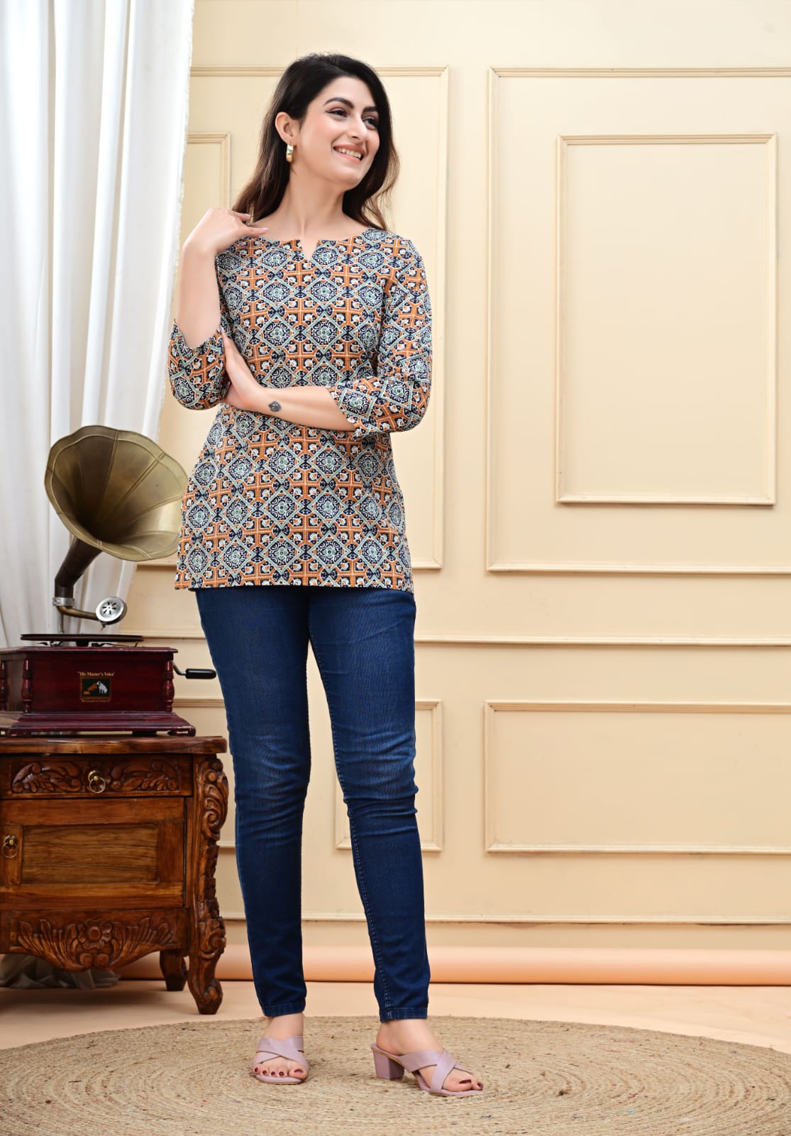 Short Kurti