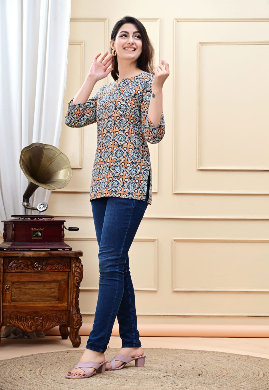 Short Kurti