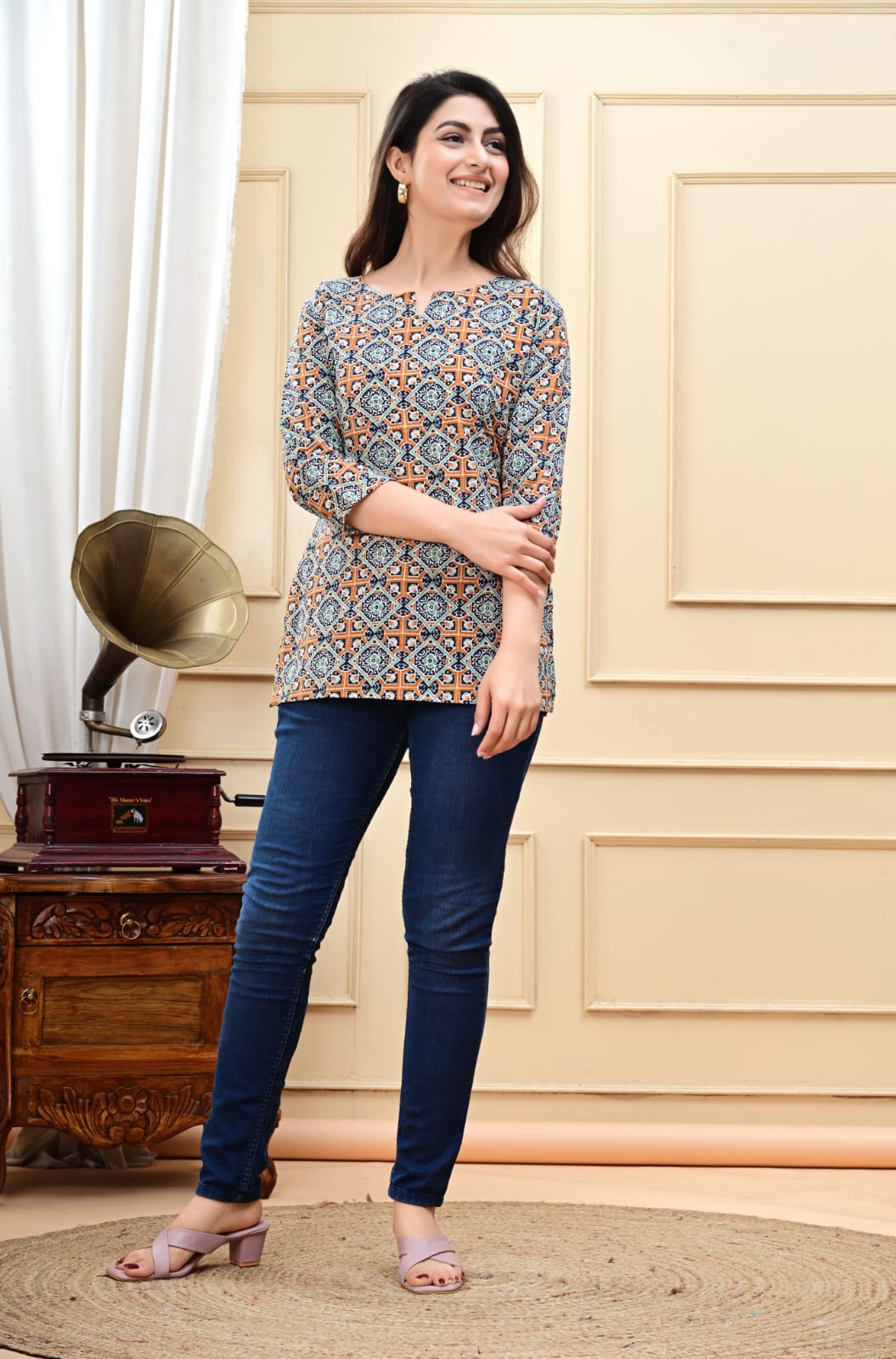 Short Kurti