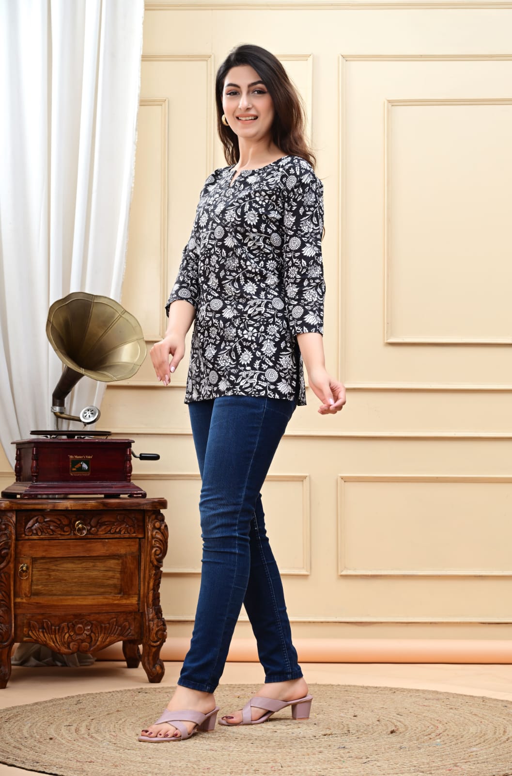 Short Kurti