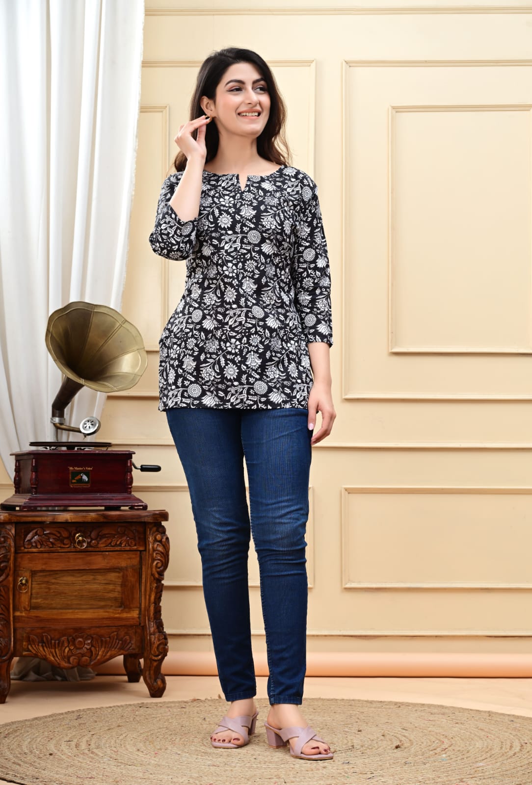 Short Kurti