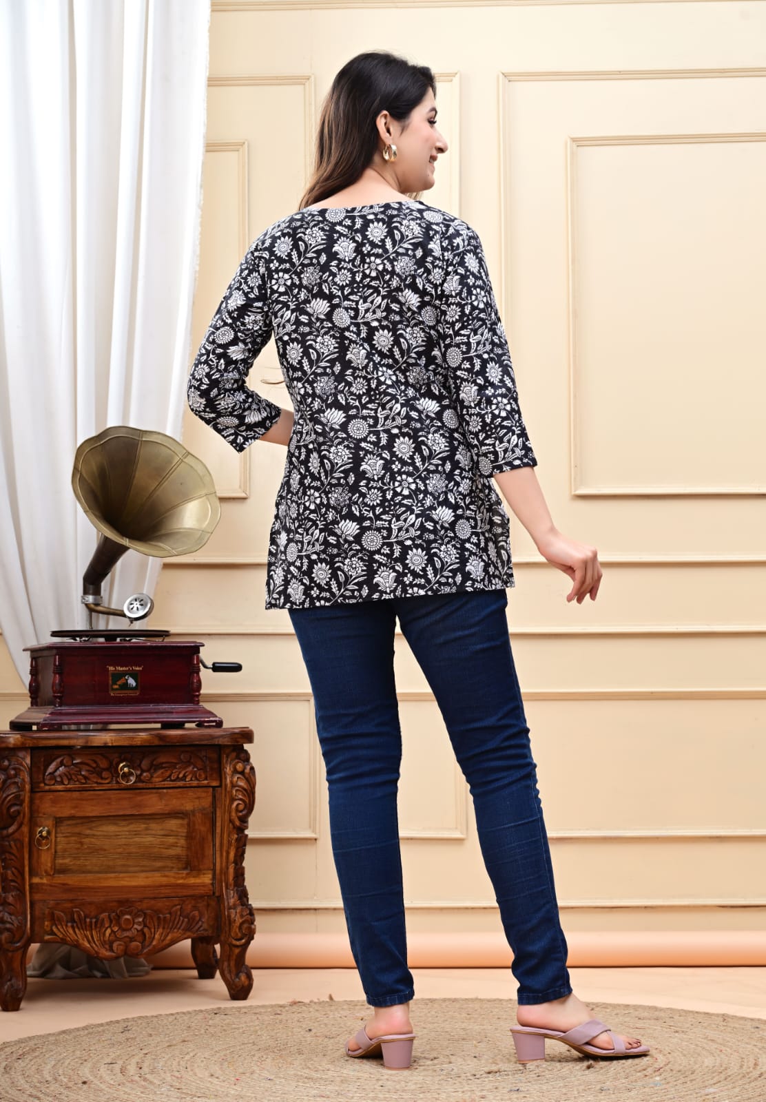Short Kurti